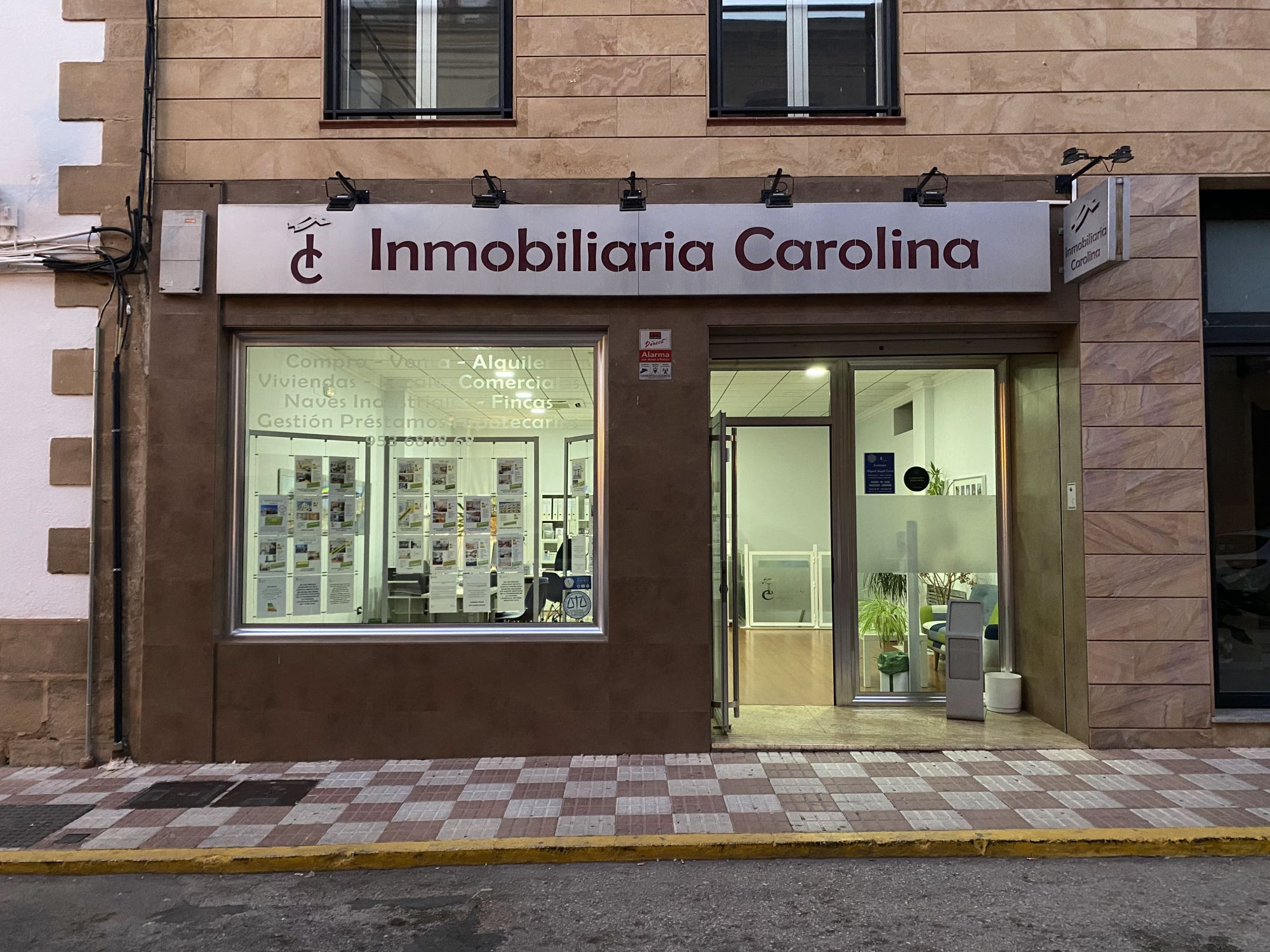 Tu agencia inmobiliaria de confianza en La Carolina en Jaén. INMOBILIARIA CAROLINA en 